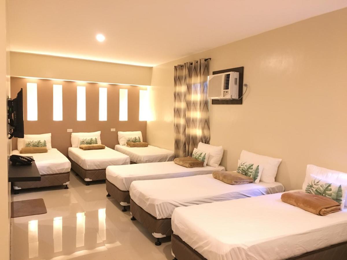 Eon Centennial Resort Hotel & Waterpark Iloilo Extérieur photo