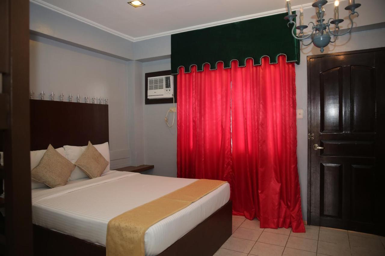 Eon Centennial Resort Hotel & Waterpark Iloilo Extérieur photo