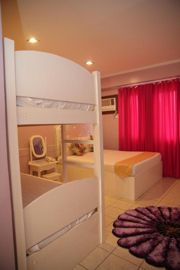 Eon Centennial Resort Hotel & Waterpark Iloilo Extérieur photo