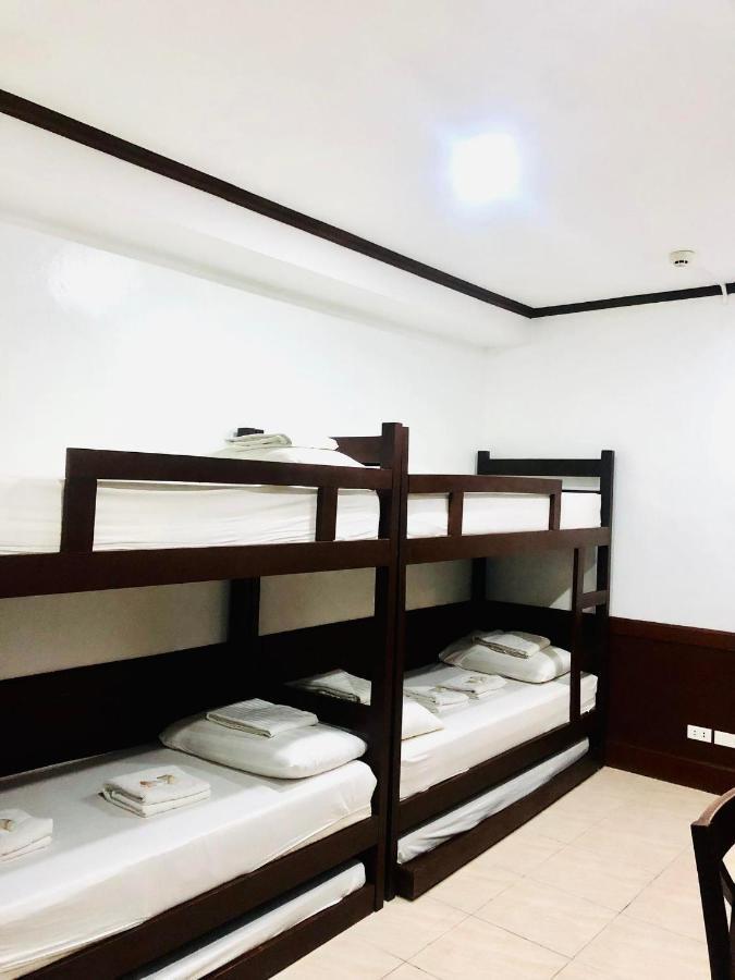 Eon Centennial Resort Hotel & Waterpark Iloilo Extérieur photo
