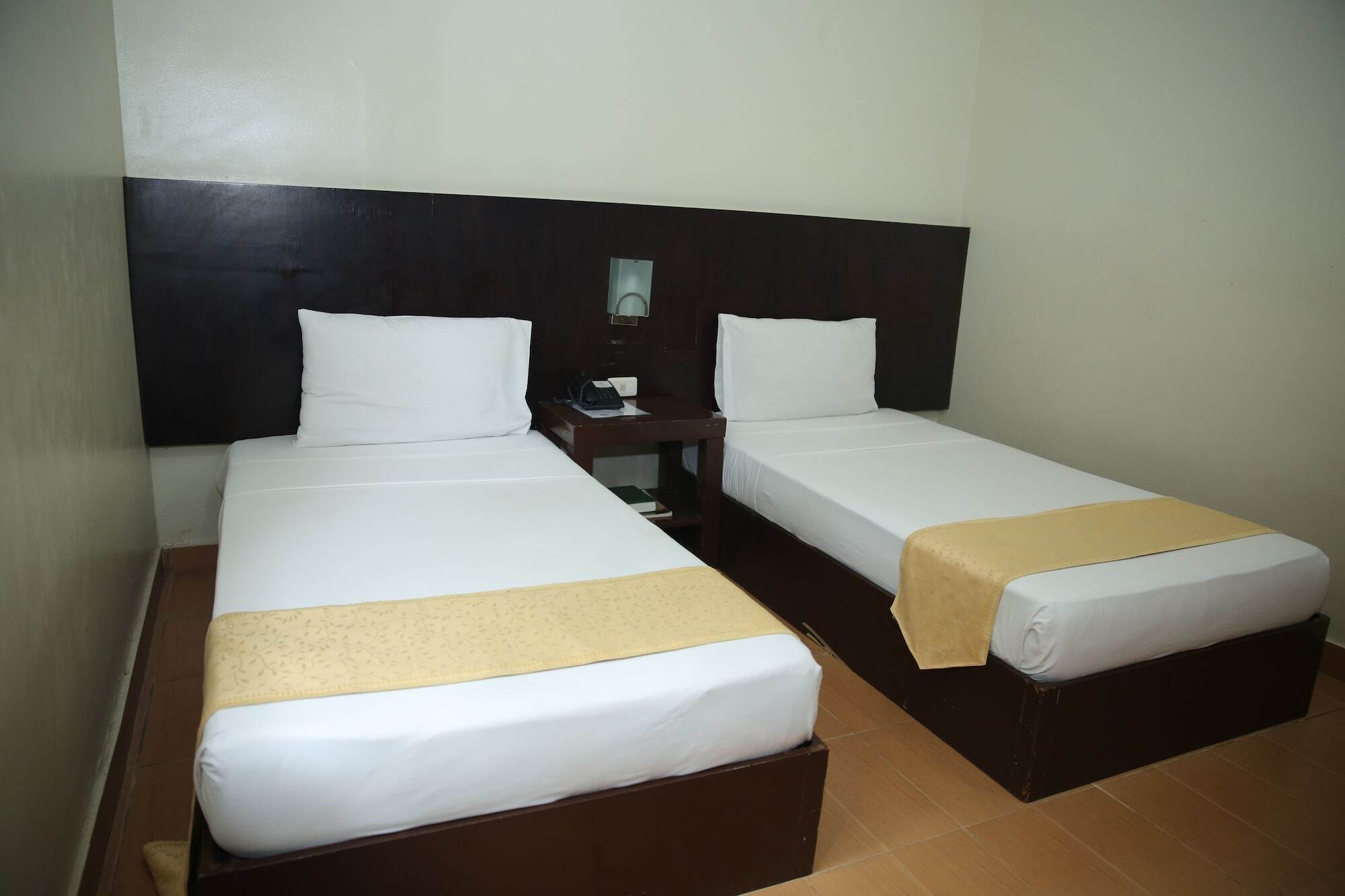 Eon Centennial Resort Hotel & Waterpark Iloilo Extérieur photo